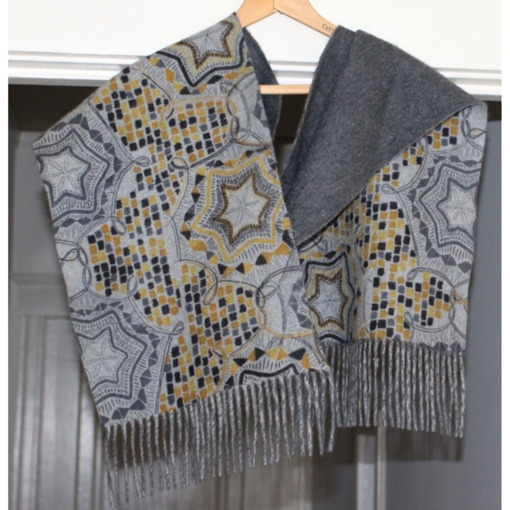 Nordstrom - 100% Cashmere Fringe Scarf in Grey with Yellow 60s Print, Excellent